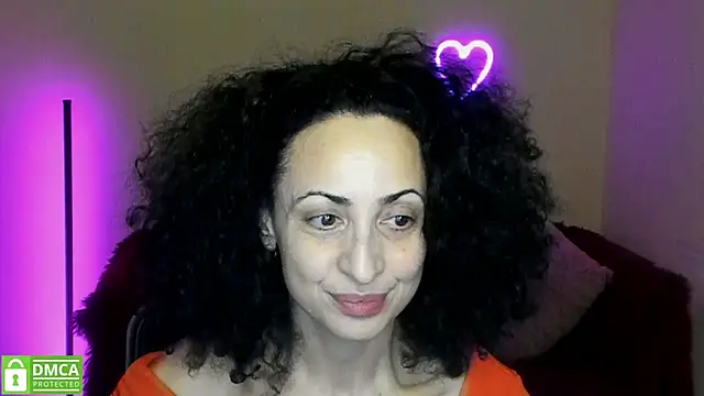 Snapshot of Arianasweety23 chatting on March 18, 3:42 am Arianasweety23 online show from March 18, 3:42 am