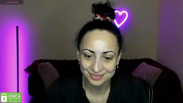 Snapshot of Arianasweety23 chatting on March 20, 9:35 pm Arianasweety23 online show from March 20, 9:35 pm