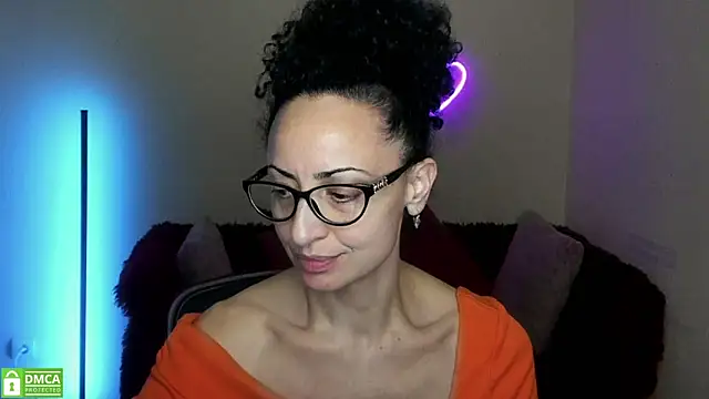 Snapshot of Arianasweety23 chatting on September 15, 5:24 pm Arianasweety23 online show from September 15, 5:24 pm