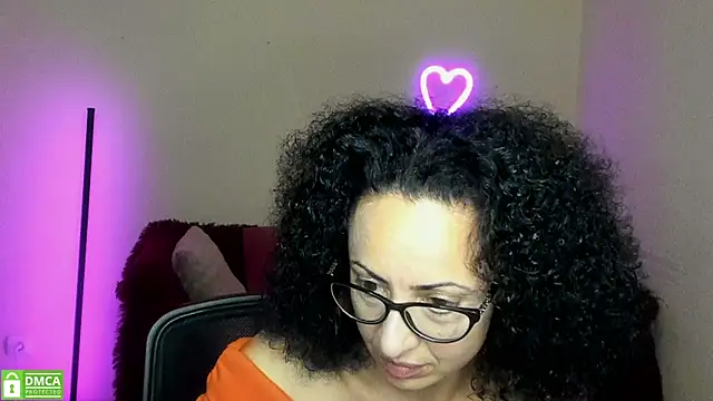 Snapshot of Arianasweety23 chatting on September 21, 5:25 pm Arianasweety23 online show from September 21, 5:25 pm