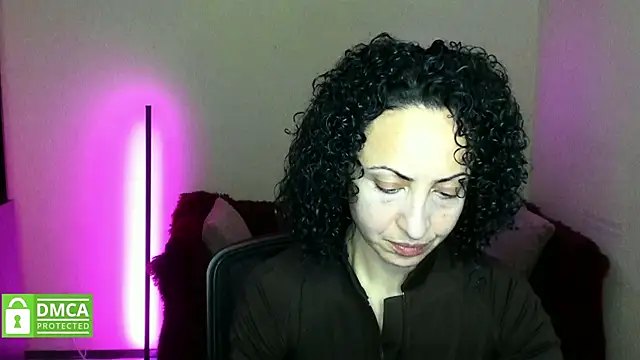 Snapshot of Arianasweety23 chatting on November 4, 6:29 pm Arianasweety23 online show from November 4, 6:29 pm