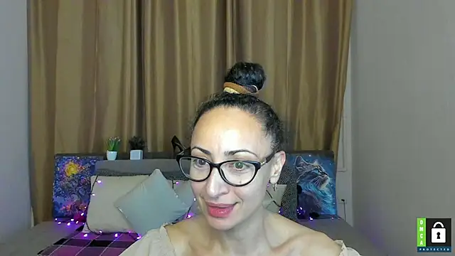 Snapshot of Arianasweety23 chatting on November 11, 6:30 pm Arianasweety23 online show from November 11, 6:30 pm