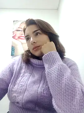 Snapshot of VictoriaMolina chatting on November 30, 2:15 am VictoriaMolina online show from November 30, 2:15 am