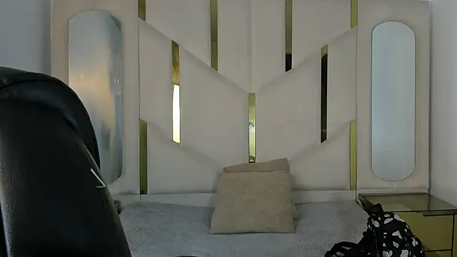 IsabellRodriguez18 online show from October 17, 12:47 am