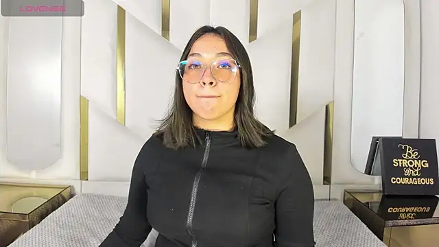 IsabellRodriguez18 online show from March 5, 3:35 am