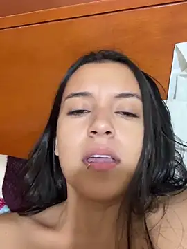 Snapshot of MikeAndJessy chatting on March 22, 4:14 am MikeAndJessy online show from March 22, 4:14 am