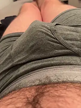 Snapshot of 22TT2295 chatting on March 6, 9:42 pm 22TT2295 online show from March 6, 9:42 pm