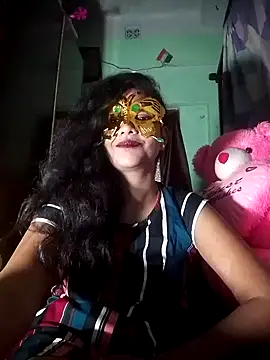 Half Girlfriend  online show from October 5, 6:50 pm