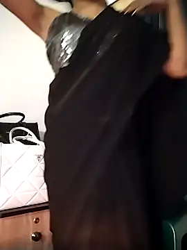 Aish29xh online show from March 1, 9:15 pm