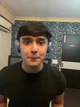 Snapshot of sunny49477 chatting on January 10, 11:00 am sunny49477 online show from January 10, 11:00 am