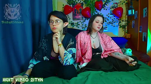 TrickyKitsune online show from March 21, 2:53 pm