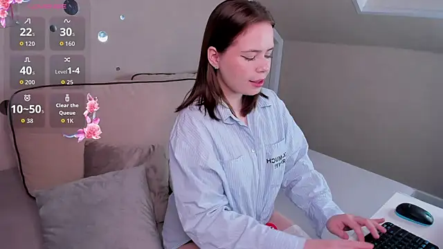 EricaElliott online show from September 16, 12:22 am