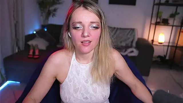 Magnetic Amy online show from February 8, 1:54 pm