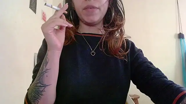 Snapshot of Maam_Ine chatting on October 14, 9:59 pm Maam Ine online show from October 14, 9:59 pm