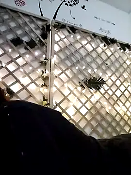 Mia WAll online show from January 22, 10:18 am