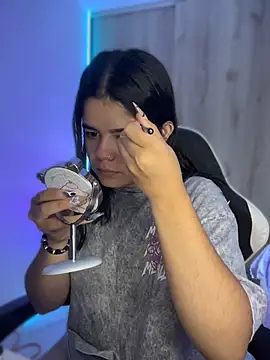 pretty angela1 online show from April 21, 5:03 am