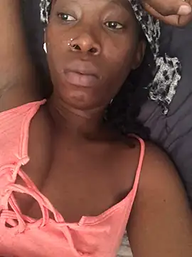 Snapshot of xxSexyTalia28 chatting on December 29, 11:18 am xxSexyTalia28 online show from December 29, 11:18 am