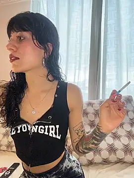 indira k online show from November 24, 3:45 pm