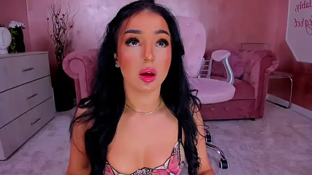 Snapshot of evanew_ chatting on February 28, 8:07 pm evanew online show from February 28, 8:07 pm