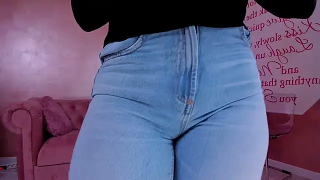 Snapshot of evanew_ chatting on March 19, 10:53 pm evanew online show from March 19, 10:53 pm