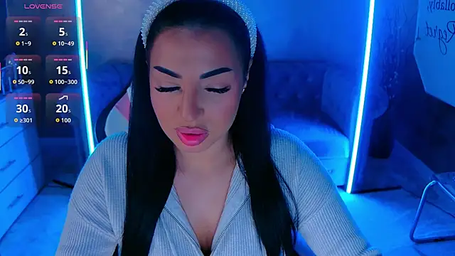 Snapshot of evanew_ chatting on November 28, 5:04 pm evanew online show from November 28, 5:04 pm