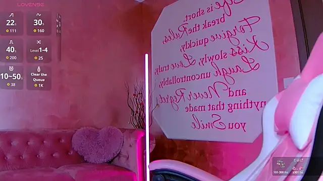 Snapshot of evanew_ chatting on January 9, 5:48 pm evanew online show from January 9, 5:48 pm