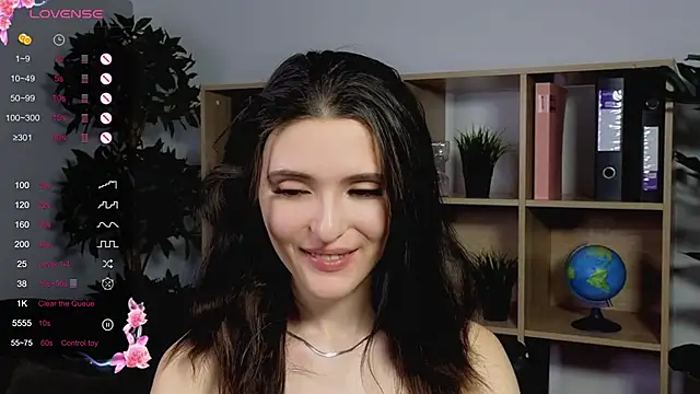 Snapshot of niki_cutes chatting on January 27, 11:00 am niki cutes online show from January 27, 11:00 am