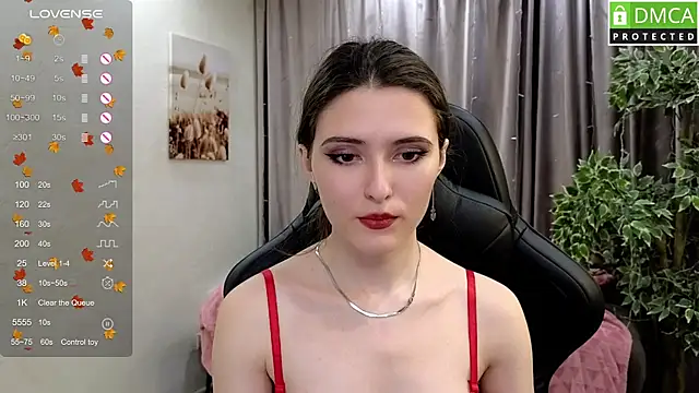 Snapshot of niki_cutes chatting on November 6, 8:04 am niki cutes online show from November 6, 8:04 am