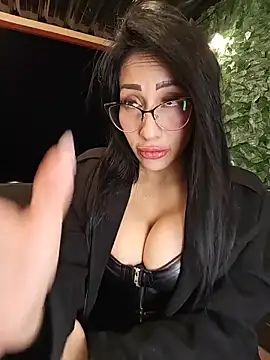 Snapshot of Isabellitasexi38 chatting on May 3, 2:39 am Isabellitasexi38 online show from May 3, 2:39 am