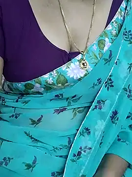 Snapshot of kavi-99 chatting on August 4, 3:21 am kavi-99 online show from August 4, 3:21 am