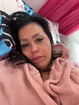 Snapshot of KarolRubi1 chatting on May 12, 3:42 pm KarolRubi1 online show from May 12, 3:42 pm