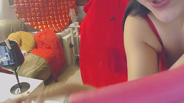 Snapshot of LasolitaAuri chatting on February 14, 11:09 pm LasolitaAuri online show from February 14, 11:09 pm