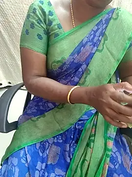 Snapshot of Tamil_roja69 chatting on July 18, 1:26 pm Tamil roja69 online show from July 18, 1:26 pm