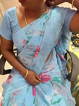 Snapshot of Tamil_roja69 chatting on August 1, 1:43 pm Tamil roja69 online show from August 1, 1:43 pm