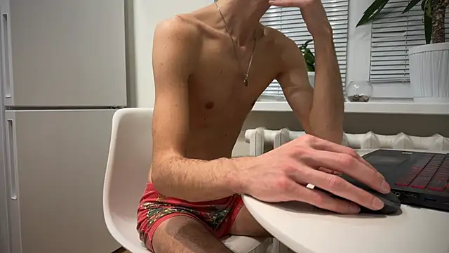 BrendanSilvers online show from December 26, 8:00 pm