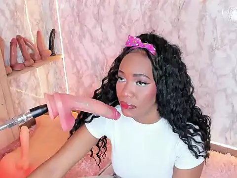 Snapshot of whiitneyfox chatting on January 17, 4:39 am whiitneyfox online show from January 17, 4:39 am