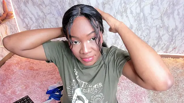 Snapshot of whiitneyfox chatting on March 10, 3:12 am whiitneyfox online show from March 10, 3:12 am