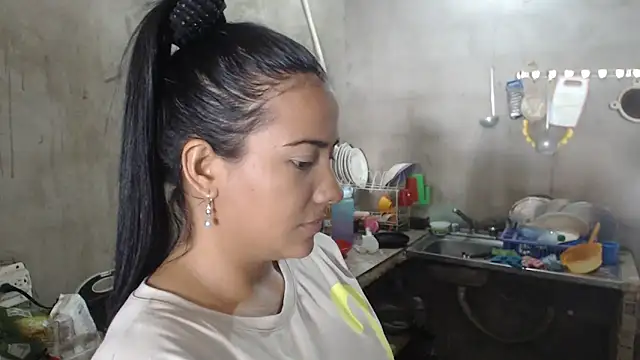 Coral0403 online show from October 9, 3:10 pm