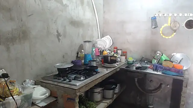 Coral0403 online show from December 17, 3:29 pm