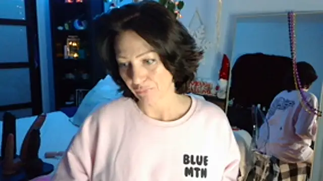 AlessasRoom online show from December 5, 4:43 am