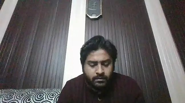 Snapshot of indihotguy chatting on January 13, 10:25 am indihotguy online show from January 13, 10:25 am