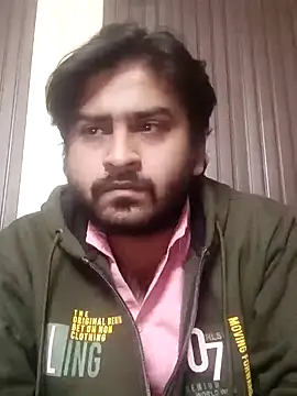 Snapshot of indihotguy chatting on January 17, 12:52 pm indihotguy online show from January 17, 12:52 pm