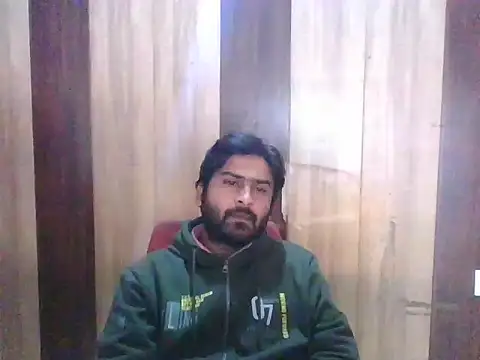 Snapshot of indihotguy chatting on January 18, 10:28 am indihotguy online show from January 18, 10:28 am