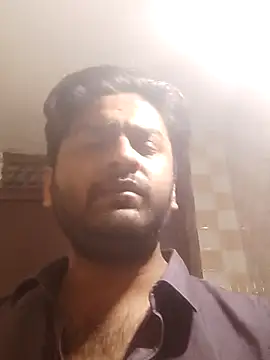 Snapshot of indihotguy chatting on February 25, 9:35 pm indihotguy online show from February 25, 9:35 pm