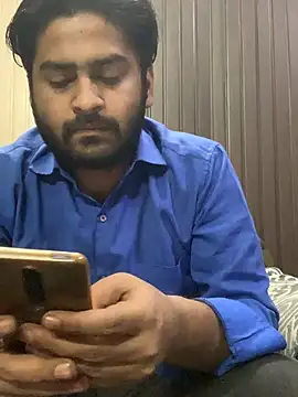 Snapshot of indihotguy chatting on March 19, 2:48 am indihotguy online show from March 19, 2:48 am