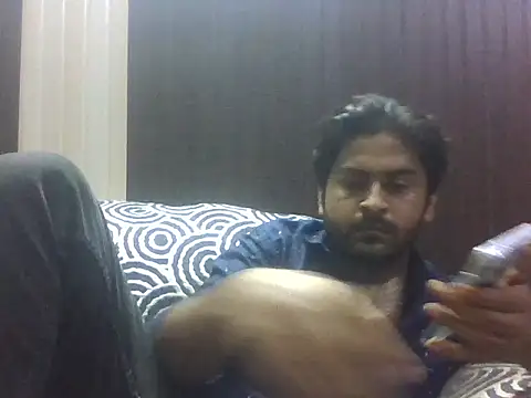 Snapshot of indihotguy chatting on September 17, 3:03 pm indihotguy online show from September 17, 3:03 pm