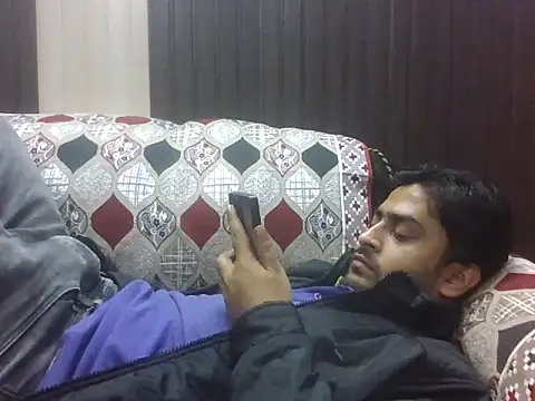 indihotguy online show from November 13, 2:05 pm