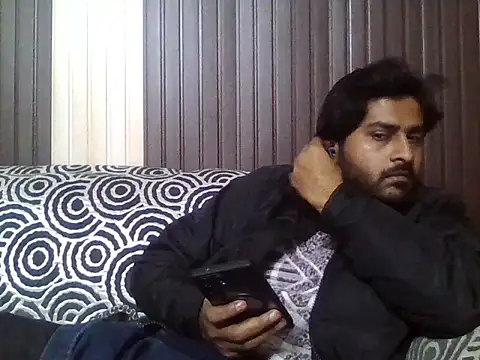 indihotguy online show from January 12, 2:11 pm