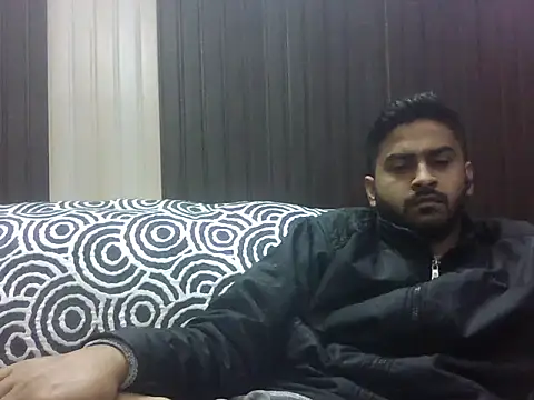 indihotguy online show from February 4, 7:25 am