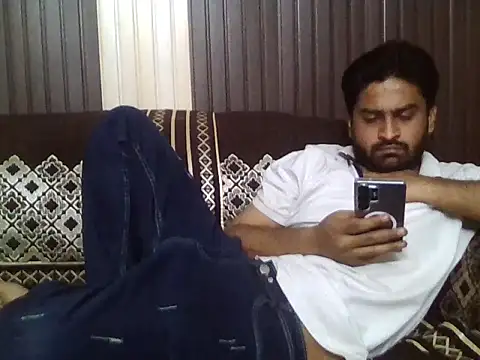 indihotguy online show from April 7, 10:48 am